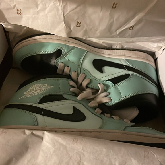 Nike - Picture 7 of 8